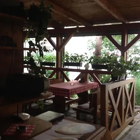 Duna&soľná Jaskyňa Casa de hóspedes Komárno